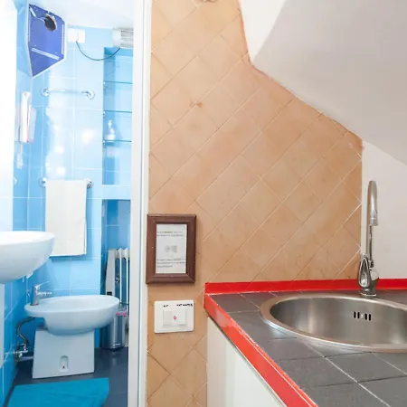 Independent In Trevi Fountain - Spain Square شقة روما