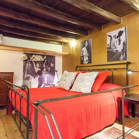 Independent In Trevi Fountain - Spain Square Apartament Rzym