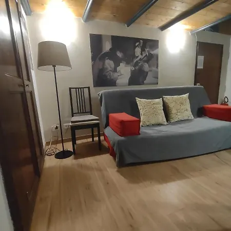 Independent In Trevi Fountain - Spain Square Apartament
